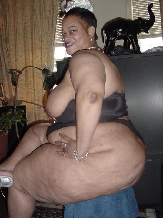 Big Black Nasty Mama - Very big black mama shows her fat ass